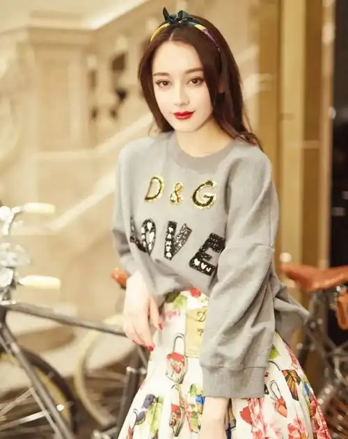 让女明星前赴后继的新大头娃娃审美,绝