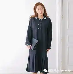简约的衣身尽显优雅成熟的韵味