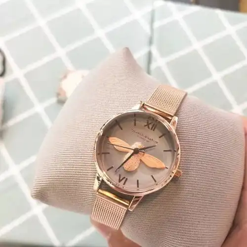 大学女生的手表头像清纯