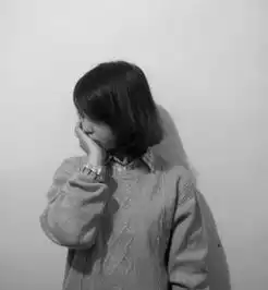 女生头像黑白侧脸短发恶
