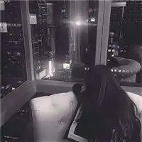 韩图中长发头像女生背影微信头像图片大全