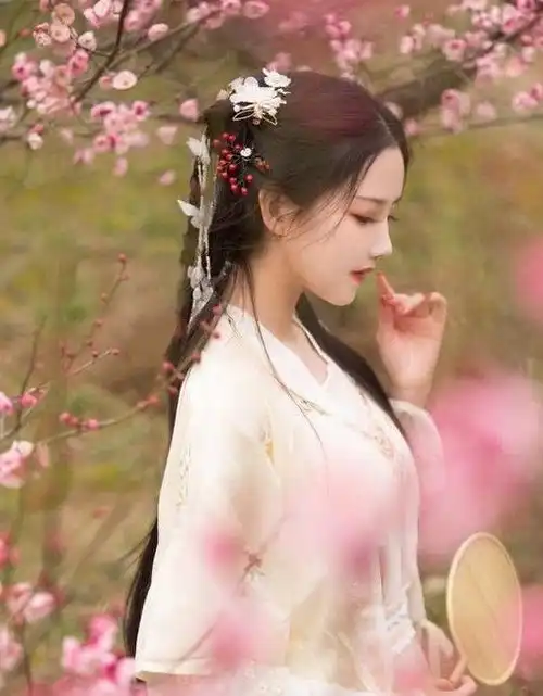 十二星座女古装侧脸杀双子可爱杀,金牛温柔杀,摩羯秒杀