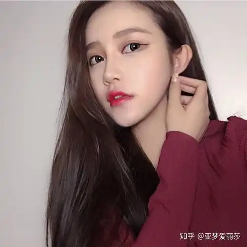 胚豆说大脸女生最需要的三款发型