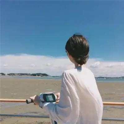 头像图片女背影霸气头像
