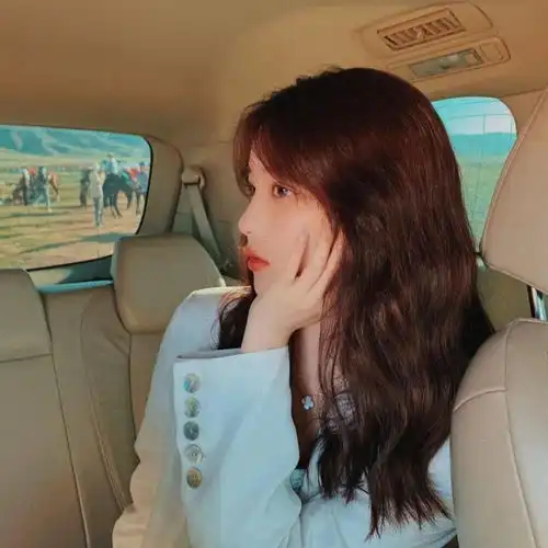 今日头像我不是光芒万丈但在努力发光