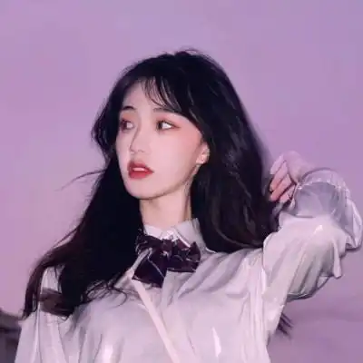 女生换了个成熟的头像今