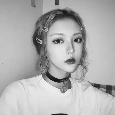 女生头像黑白侧脸短发扣