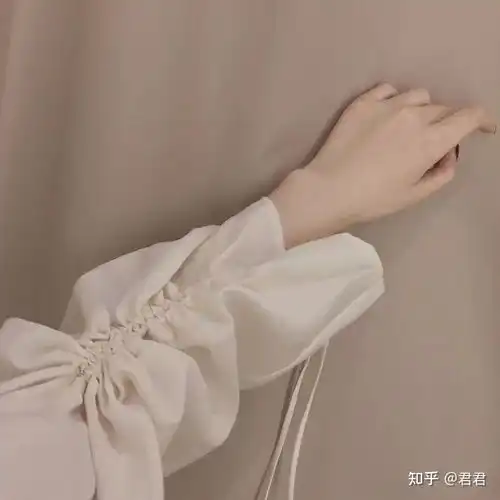 超好看的干净部位女生头像身体部位头像女生黑色御姐头像高冷部位头像女御姐