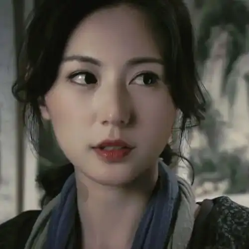 清冷破碎女生头像唯美刘