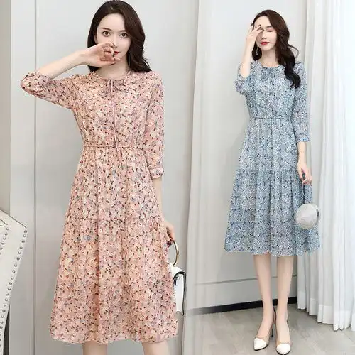 2022春装新款韩版女装修身时尚雪纺连衣裙碎花波西米亚裙沙滩裙