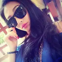 带墨镜的时尚女生qq头像像鹿一样美丽眼睛