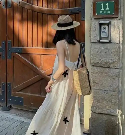 这9条绝美连衣裙太火了,穿出女人味和高级感