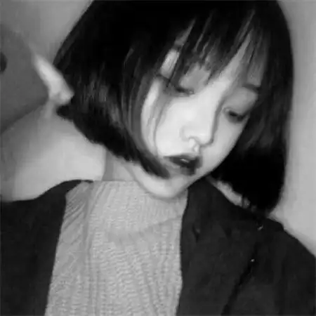 黑色伤感孤独女头像,男友很高很帅就是没有爱
