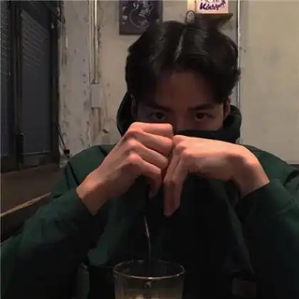 忧郁的头像男qq头像