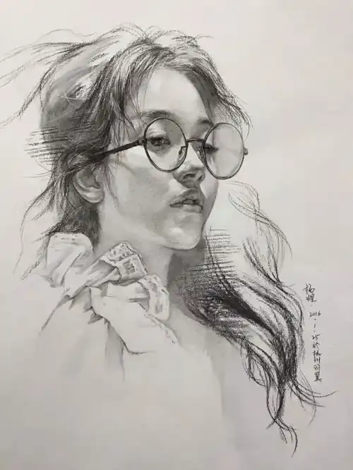 校尉美术带你解读素描女青年,素描,也可以这么美