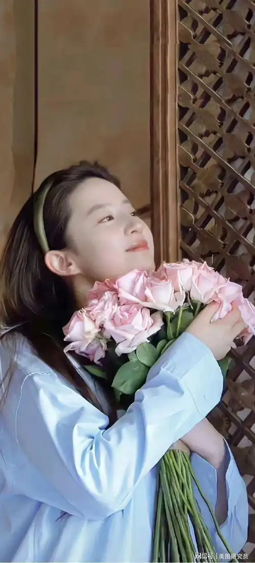 高清真人美女手机壁纸合集