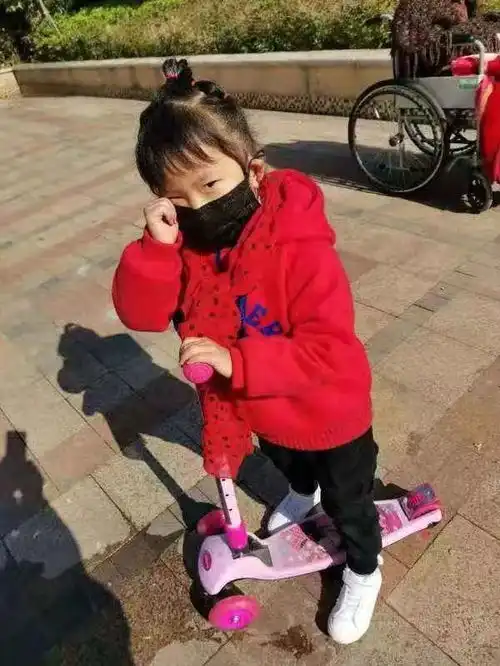三个口罩的故事