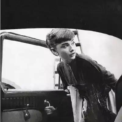 赫本头像经典复古奥黛丽赫本高清头像图片