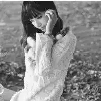 黑白时尚美女头像