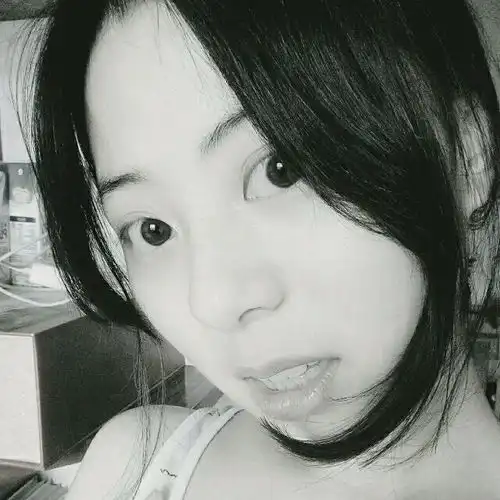 素颜美女大学新生优优