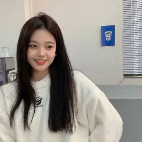 精选优质温柔小众好看的女生头像73