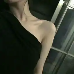 狠九霸气部位之锁骨吖,拿图留赞qq女生头像我要个性网