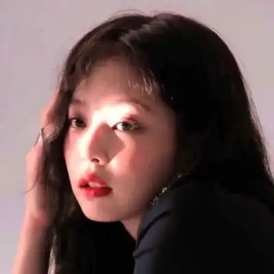比较潮的头像女生整容