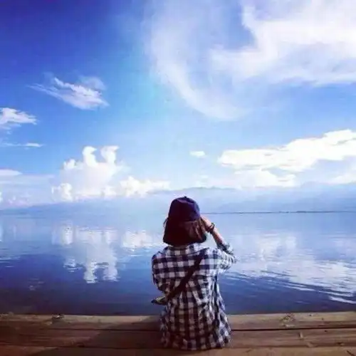 93年教师女生,愿遇见上进的你