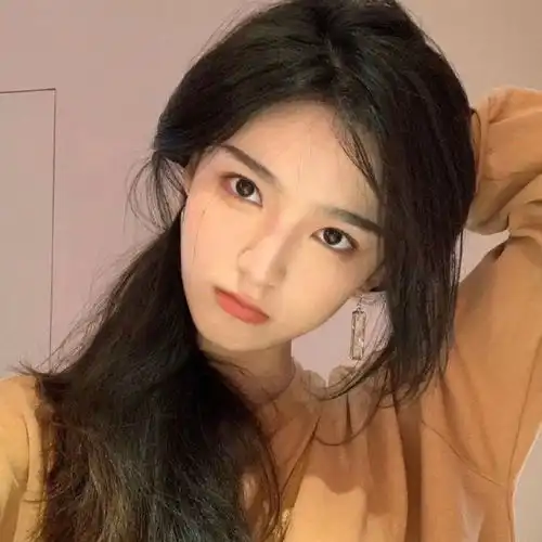 纯欲风女生头像真人不像