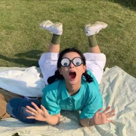 搞怪的女生头像,可爱搞怪的女生头像图片