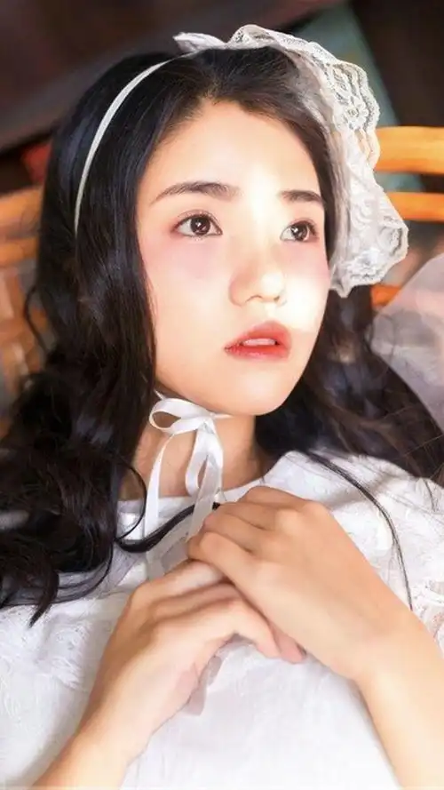 清纯美女头像壁纸乌克兰