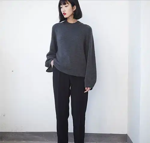 女生秋冬季节如何穿毛衣才好看呢告诉你们一些小窍门