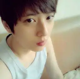 牛仔衣霸气女生头像自拍