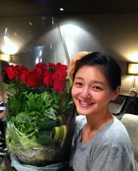 真美女才敢晒素颜全球女星素颜照大pk