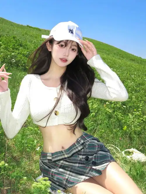 ai美女占领网络平台,卷翻真人女网红,你以为的ai网红,真的那么容易分辨吗csdn博客