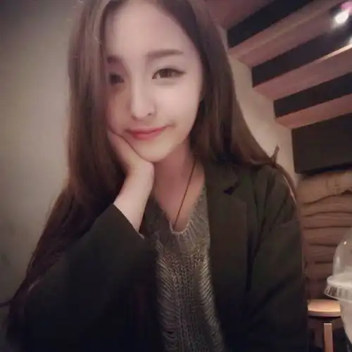 跟女生聊天,有什么技巧可以聊的暧昧