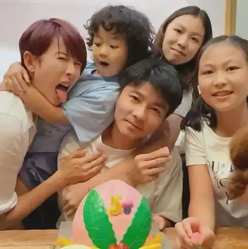 港媒曝蔡少芬会投资,花4400万购贬值豪宅,在九龙站何文田等有房