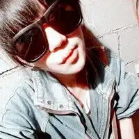 牛仔衣霸气女生头像墨镜