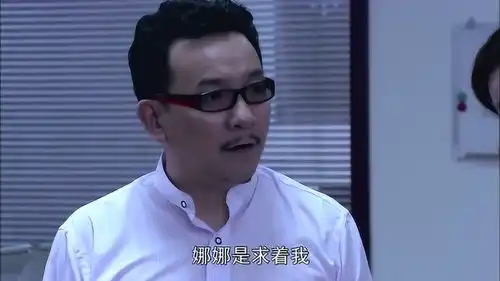 短发头像女生高冷墙纸叙
