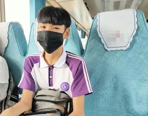 怀孕女老师被学生顶撞,丈夫气得打学生,家长公开求助做得对吗