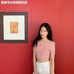 时尚博主周雨彤衣品超赞私服穿搭时髦又吸睛,甜酷少女感满满
