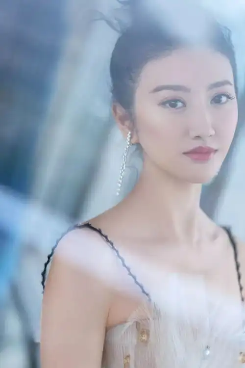 做多少医美也换不来的好气色,当红锦鲤女星的保养秘笈竟然是它