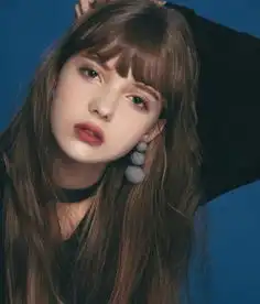 别再追求锥子脸了,这种圆方脸才是女生最想拥有的脸型