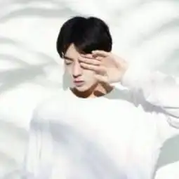 男头头像白色干净