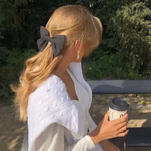 高冷系气场十足女生头像