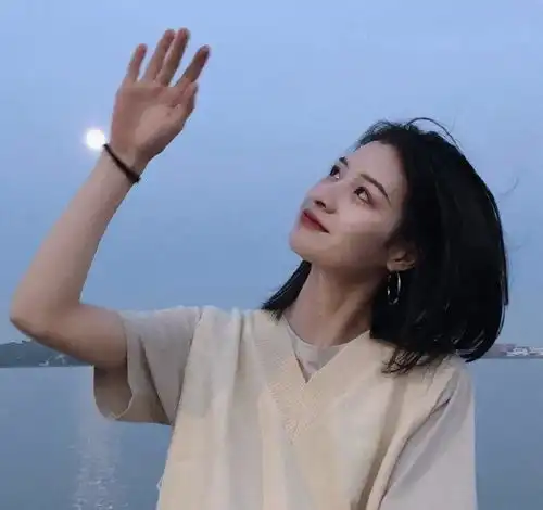 那些不是情侣的占有欲是不是很可笑