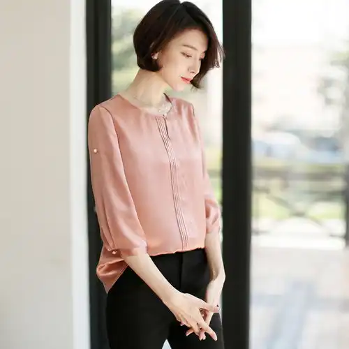 高级感衬衫衬高雅的你,无时无刻展露干练惬意的成熟雅韵