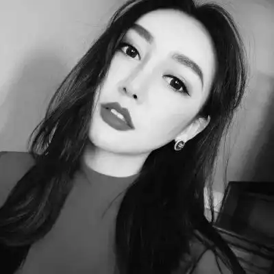 黑白女生头像唯美气质苗