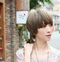 短发小美女图片头像小恶