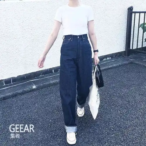 g潮日本女生的白tee搭配学,只需两种单品便令夏日过得舒适又时尚